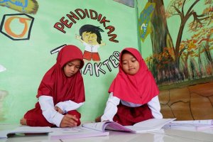 Gubernur Tunggu Kesiapan Kepsek untuk Terapkan Sekolah Tatap Muka