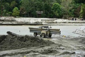 Pulihkan Air Baku PDAM Pascabencana, 257 Pipa Transmisi Dipasang di Salu BukaE