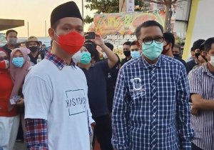 Bareng Dokter Pade di Peresmian Lego-lego, Gubernur NA Pakai Kemeja Kotak-kotak Hitam