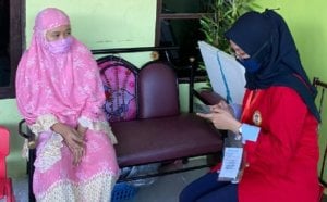 Cegah Covid-19, Mahasiswa KKN Unhas Data Masyarakat Rentan