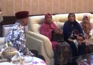 Usai Ditegur Mendagri karena Berambut Pirang, Pasha Ungu Kini Gundul
