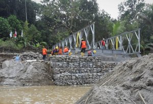 Ini Penampakan Sementara Jembatan Bailey yang Hubungkan Lima Desa di Masamba