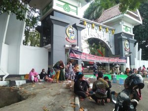 Nelayan Demo Tolak Tambang Pasir, Nurdin Abdullah: Tunjukkan Apa Pelanggarannya?