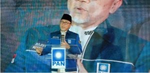 Zulkifli Hasan Ancam Demo Besar-besaran Mahkamah Konstitusi