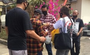 Jenguk Jerinx SID, Nora Alexandra Bawa Ini