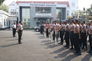 Polrestabes Surabaya Siapkan 3 Ribu Personel, Ada Apa Yah?