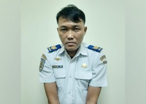 Oknum PNS Bandara Ngurah Rai Ditemani Penyanyi Selundupkan Sabu-sabu