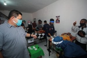 Appi Hibur Anak-anak Lagi Disunat, Ketegangan Langsung Hilang