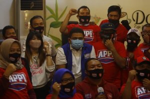 Alumni Unhas Pasang Badan demi Kemenangan Appi-Rahman