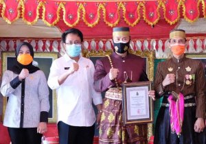 Mayjen Andi Sumangerukka Terima Gelar Karaeng Tonang dari Raja Gowa, Ini Artinya