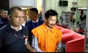 Diyakini Terima Suap, Muzni Zakaria Terancam Enam Tahun Penjara