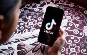 TikTok Paling Banyak Diunduh di Indonesia