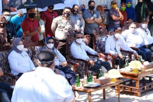 Gubernur Nurdin Abdullah Berdialog dengan Warga Pulau Lae-lae