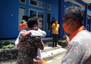 Pejuang DIA 2013 Temui Danny Pomanto di Pondok Pesantren Darul Aman