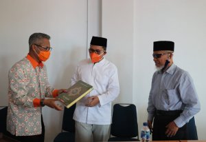 Eks Pasangan Ical Arahkan Relawan Santri Menangkan Danny-Fatma