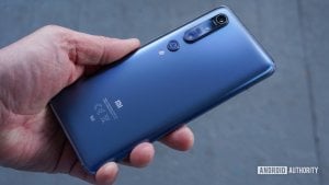 Xiaomi Produksi Ponsel dengan Kamera Bawah Layar Tahun Depan