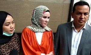 Pihak Vicky Prasetyo Mempertanyakan Rekaman CCTV di Rumah Angle Lelga dalam Persidangan