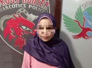 Pura-pura Histeris, Rupanya Sembunyikan Barang Terlarang di Pakaian Dalam