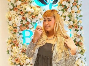 Ibunda Pinkan Mambo Meninggal Dunia, Unggahannya Bikin Terenyuh