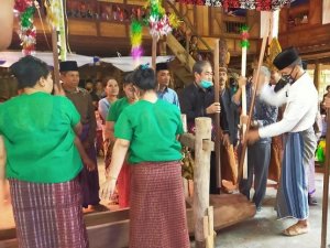 Mappadendang di Otting, Dollah Mando Ingatkan Perlunya Protokol Kesehatan