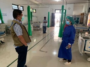 Libur Panjang, Pjs Bupati Amson Padolo Sidak Layanan RSUD Pongtiku