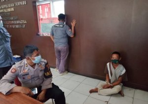 Jurus Teler, Darul Kutni Pegang Bagian Itunya Nenek 70 Tahun