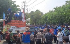Daripada Mogok Kerja, Judicial Review UU Ciptaker Lebih Tepat Dilakukan