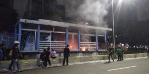 18 Halte Transjakarta Dibakar dan Dirusak akibatkan Kerugian Rp45 Miliar, Ini Daftarnya