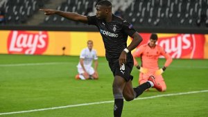 Cetak 2 Gol di Menit Akhir, Madrid Selamat dari Kekalahan