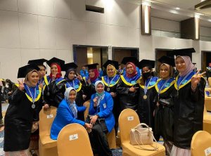 Kukuhkan 614 Wisudawan, Unifa Kawal Lulusan Sampai Bekerja