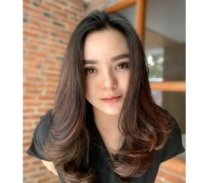 Dicap Pelacur Gara-gara Pegang Rokok, Gita Sinaga: Sungguh Pandangan Sempit