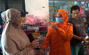 Gerakkan Ekonomi Lokal, Anir Blusukan dan Belanja di Pasar Labakkang