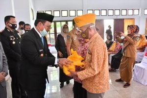 Temui Para Veteran di Hari Pahlawan, Iqbal: Jaga Kesehatan, Jangan Terkena Virus