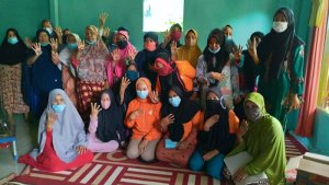 Menginspirasi, Emak-emak Kompak Dukung Calon Bupati Perempuan Andi Nirawati