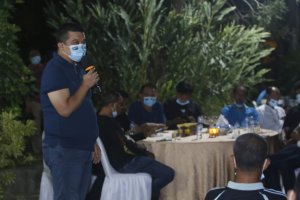 Bersama Tokoh Sepak Bola dan Mantan Punggawa PSM Makassar, Erwin Aksa: Ayo ke TPS Kita Bikin Perubahan untuk Makassar