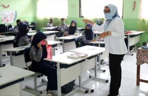 Belajar Tatap Muka Mulai Januari 2021, Ketua DPD: Jangan Gambling dengan Nasib Anak