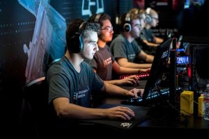Tak Diatur di UU SKN, DPR: E-Sport Perlu Dilindungi Undang-undang