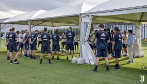 Sacchi Sebut Juventus Sedang Tertidur, Pirlo Tak Butuh Nasihat