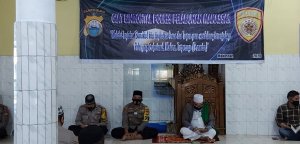 Patut Ditiru, Pelaku Tawuran Zikir Bersama Polisi di Malam Tahun Baru
