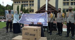 Peduli Covid-19, Bosowa Sumbang 500.000 Masker ke Polda Sulsel