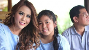 Dibilang Jatuh Miskin, Nita Thalia Cuek