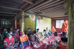Pasca Debat Pamungkas, Anir Edukasi Warga Penerima Kartu Program Prioritas