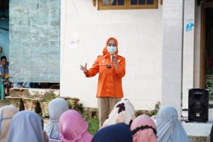 Anir-Lutfi Siap Naikkan Insentif Petugas Kebersihan di Pangkep