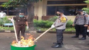Polda Bali Tangkap Hampir Seribu Tersangka Narkoba