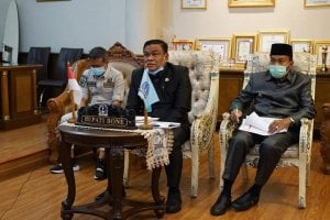Bupati Bone Pertanyakan Data PBI BPJS, Sudah Meninggal Kok Masih Dibayarkan