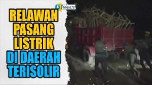 Perjuangan Relawan FTI UMI Pasang Listrik Tenaga Surya di Daerah Terisolir