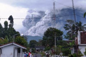Bencana Alam Terjadi Berentetan, Rintihan dan Doa Warganet untuk Indonesia Menggema di Twitter