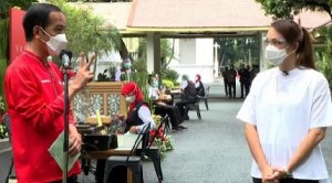 Jokowi Sebut 250 Tenaga Kesehatan Sudah Jalani Vaksin Covid-19