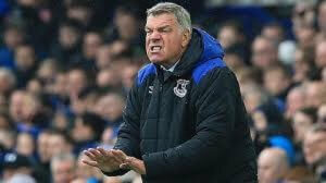 Jamu Arsenal, Big Sam Perintahkan Timnya Habis-habisan