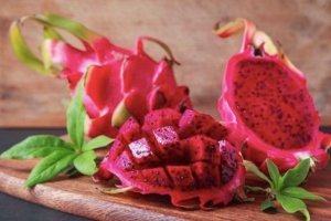 Makan Buah Naga Ternyata Juga Sangat Berbahaya